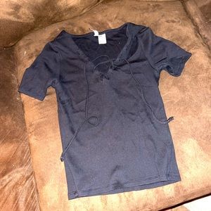 H&M black shirt cropped